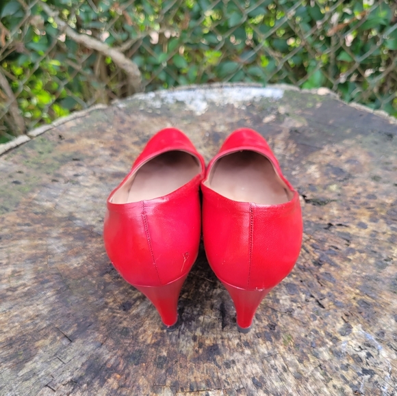 Bally Of Switzerland VICKY Red Leather Pumps Size 7.5 - Picture 5 of 10